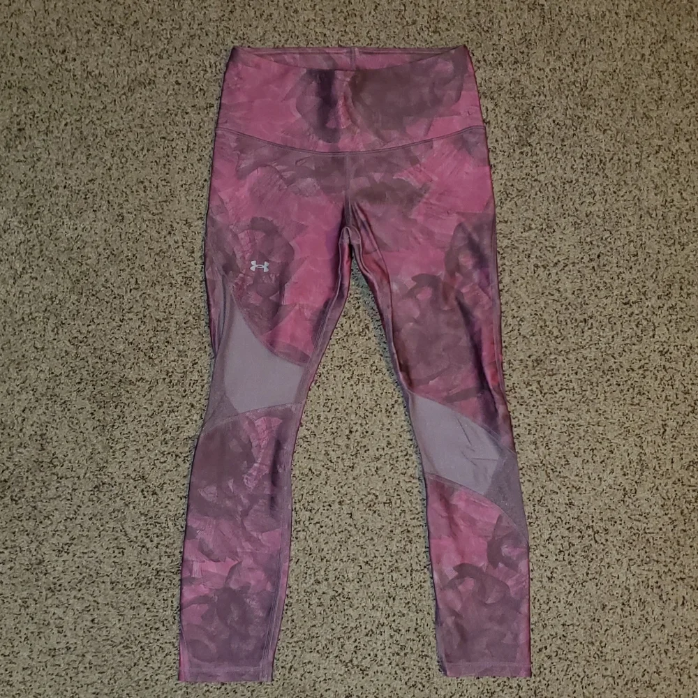 NWOT Under Armour Heat Gear Compression Athletic Leggings Printed PINK
